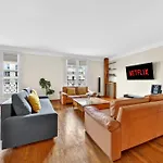 Quartier Arc De Triomphe 2 Bedroom Apartment With Netflix