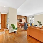 Quartier Arc De Triomphe 2 Bedroom Apartment With Netflix