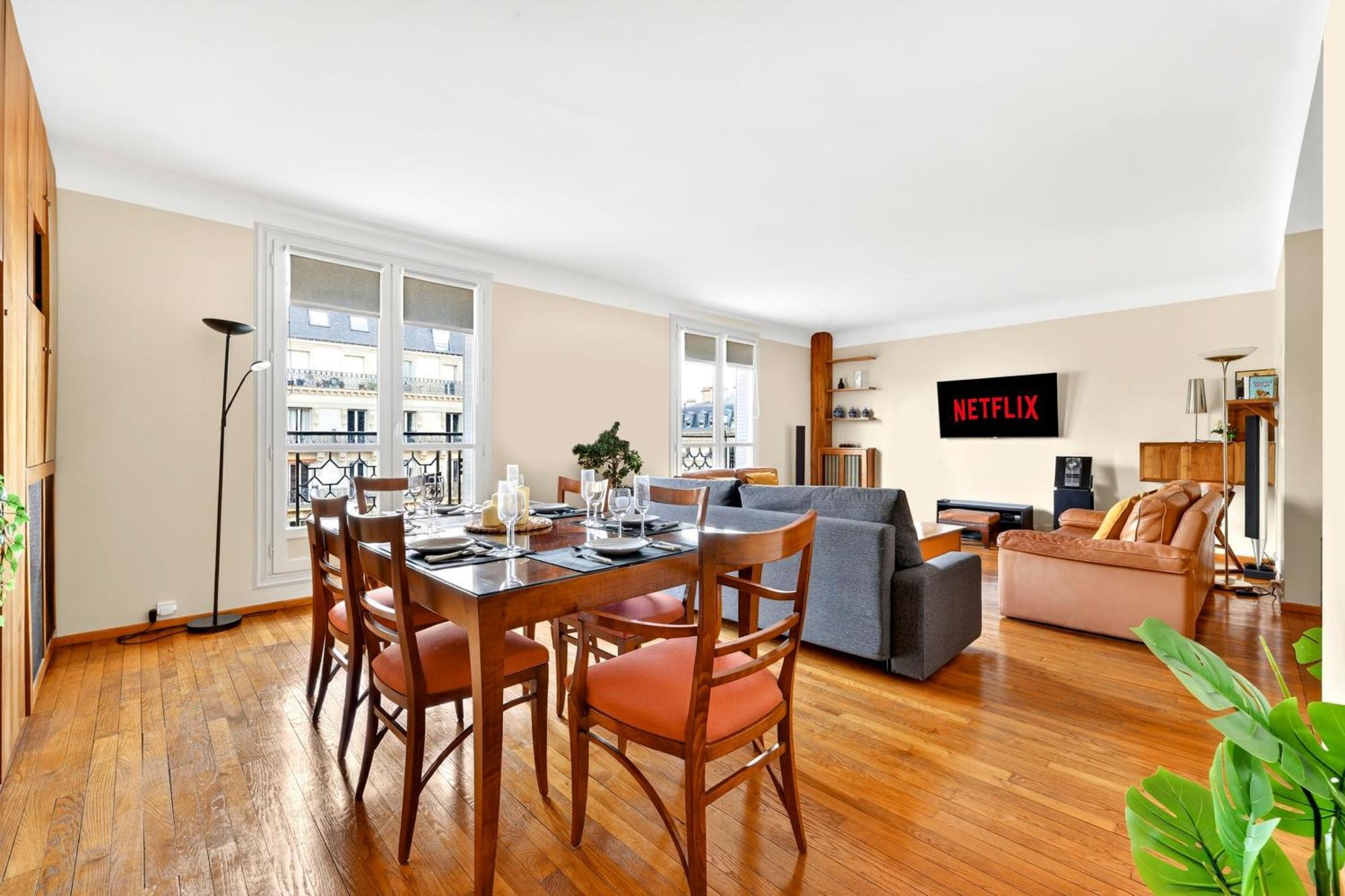 Apartment Quartier Arc De Triomphe 2 Bedroom With Netflix Paris