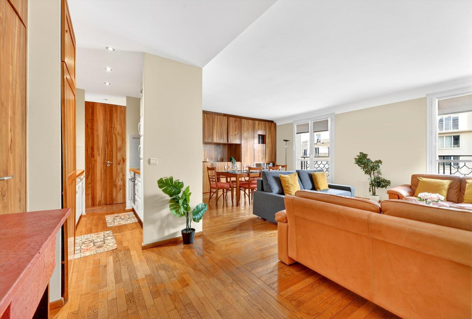 Quartier Arc De Triomphe 2 Bedroom With Netflix *